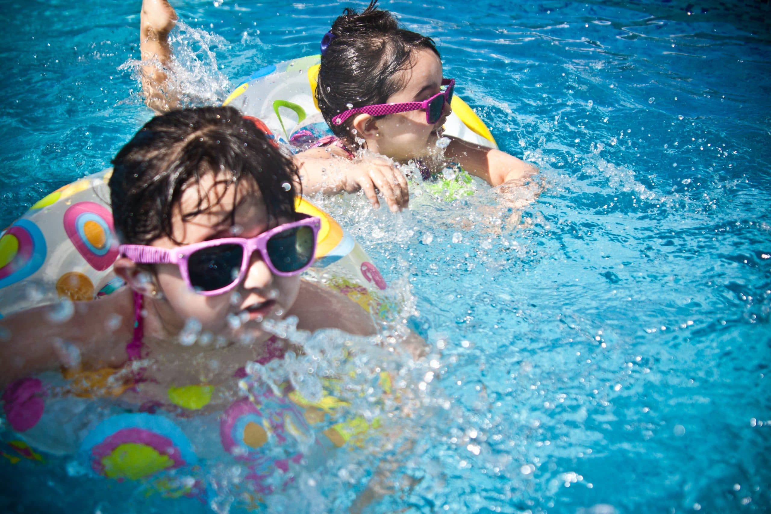 piscine_maillot_bain_vacances_enfant_loire_atlantique_vallet_nantes_pays_de_la_loire